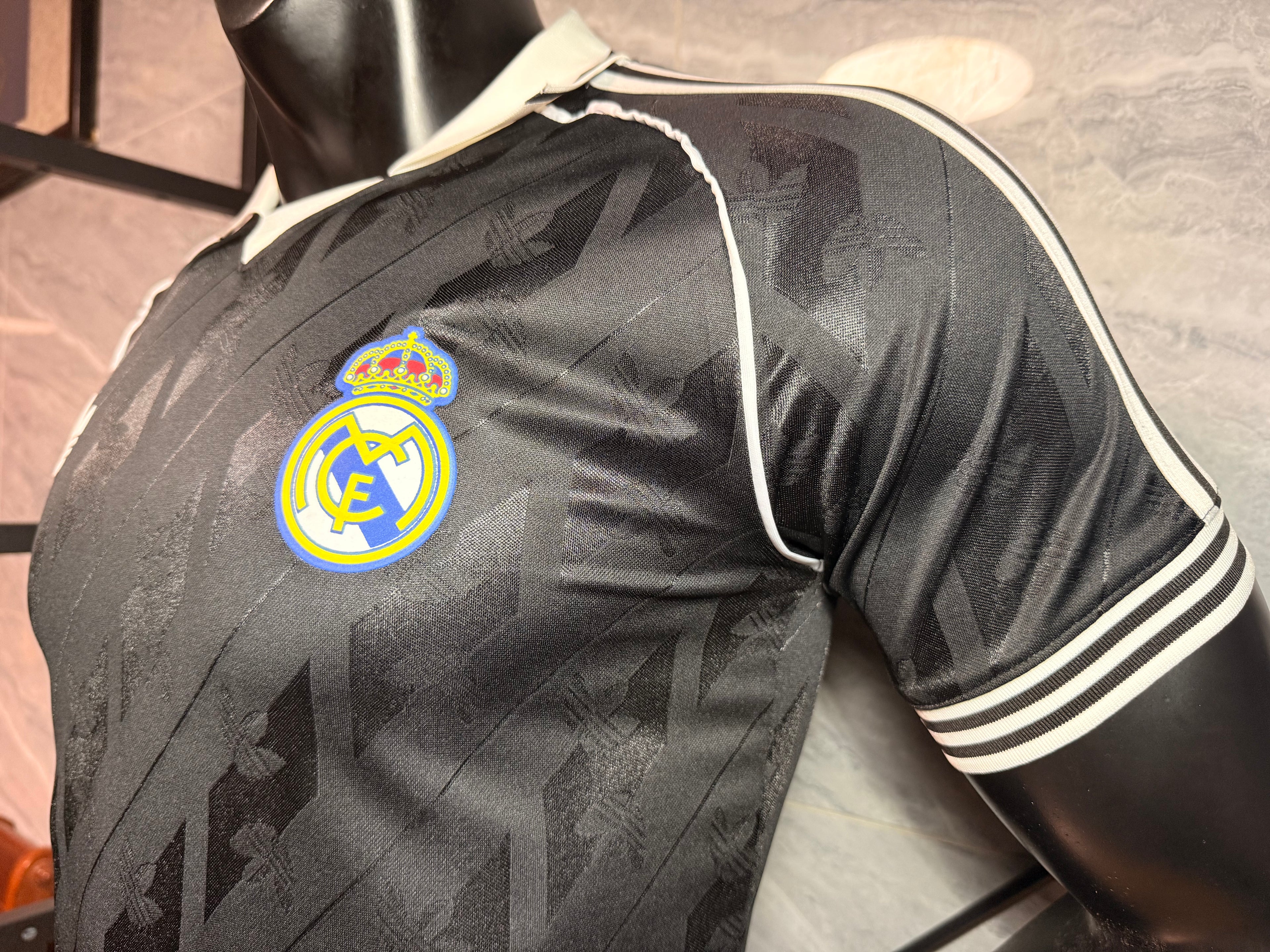 Real Madrid 26-27 Polo Negra