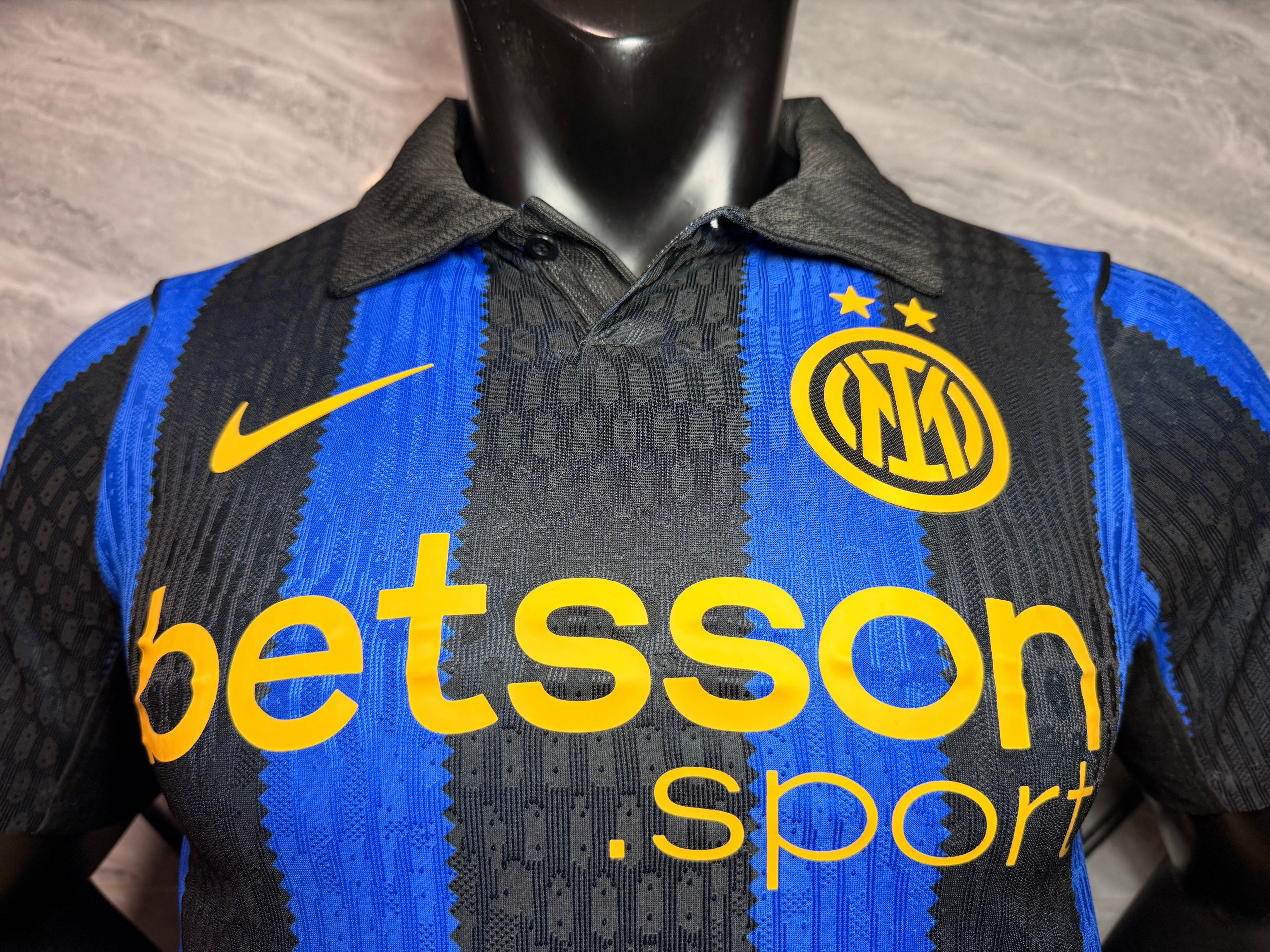 Inter Milan 26-27 Local
