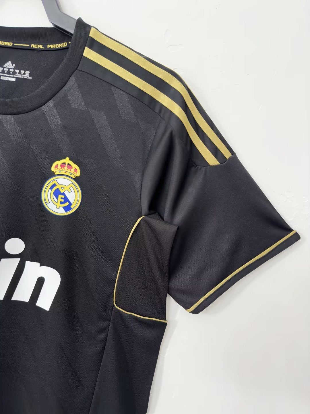 Real Madrid 2011-12 Negra Manga Corta - detalle 3