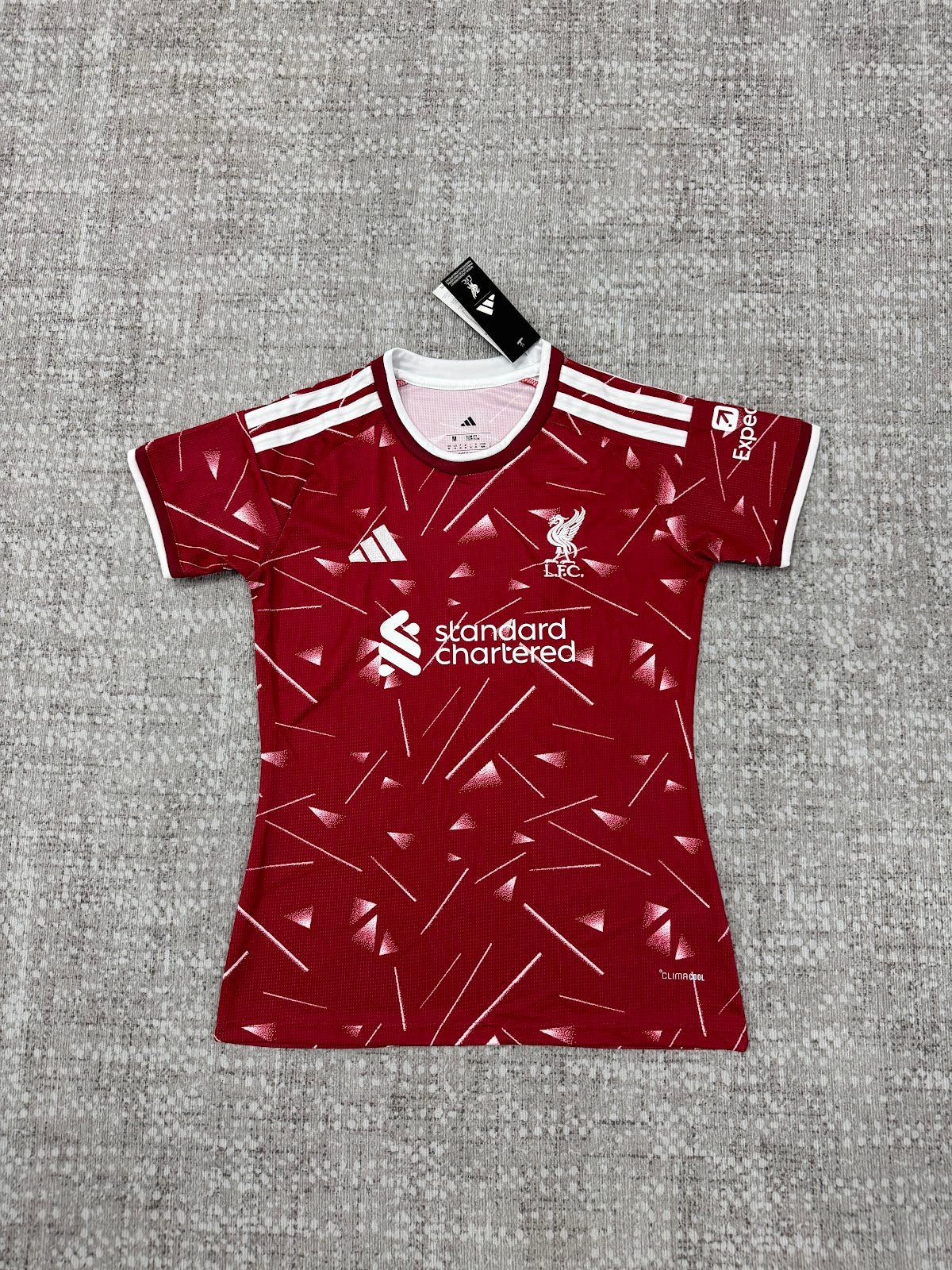 LIVERPOOL 26-27 LOCAL DAMA FAN