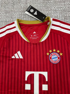 BAYERN MUNICH 26-27 LOCAL DAMA FAN