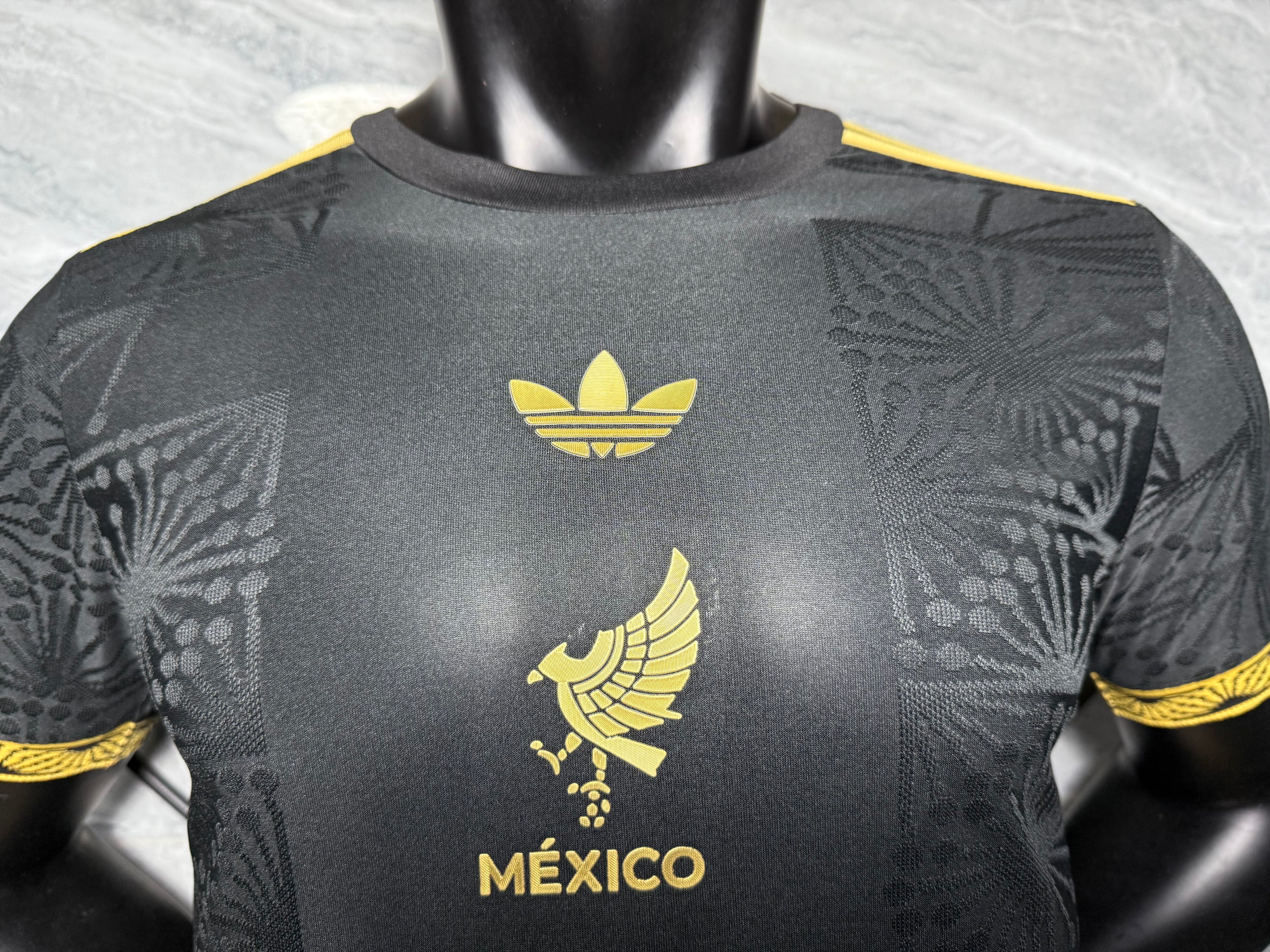Mexico de Oro 2025 Negra