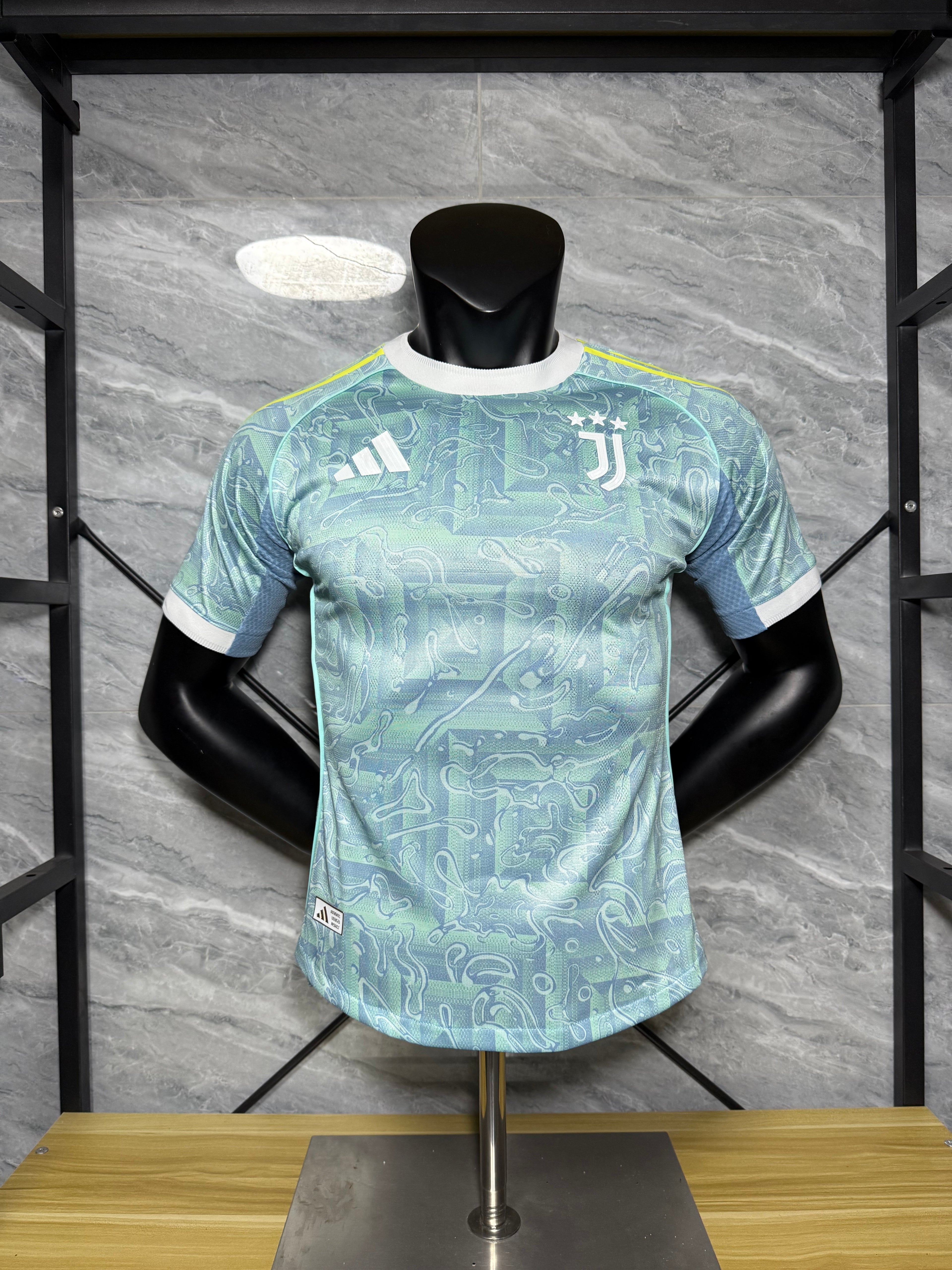 Juventus 26-27 Visita