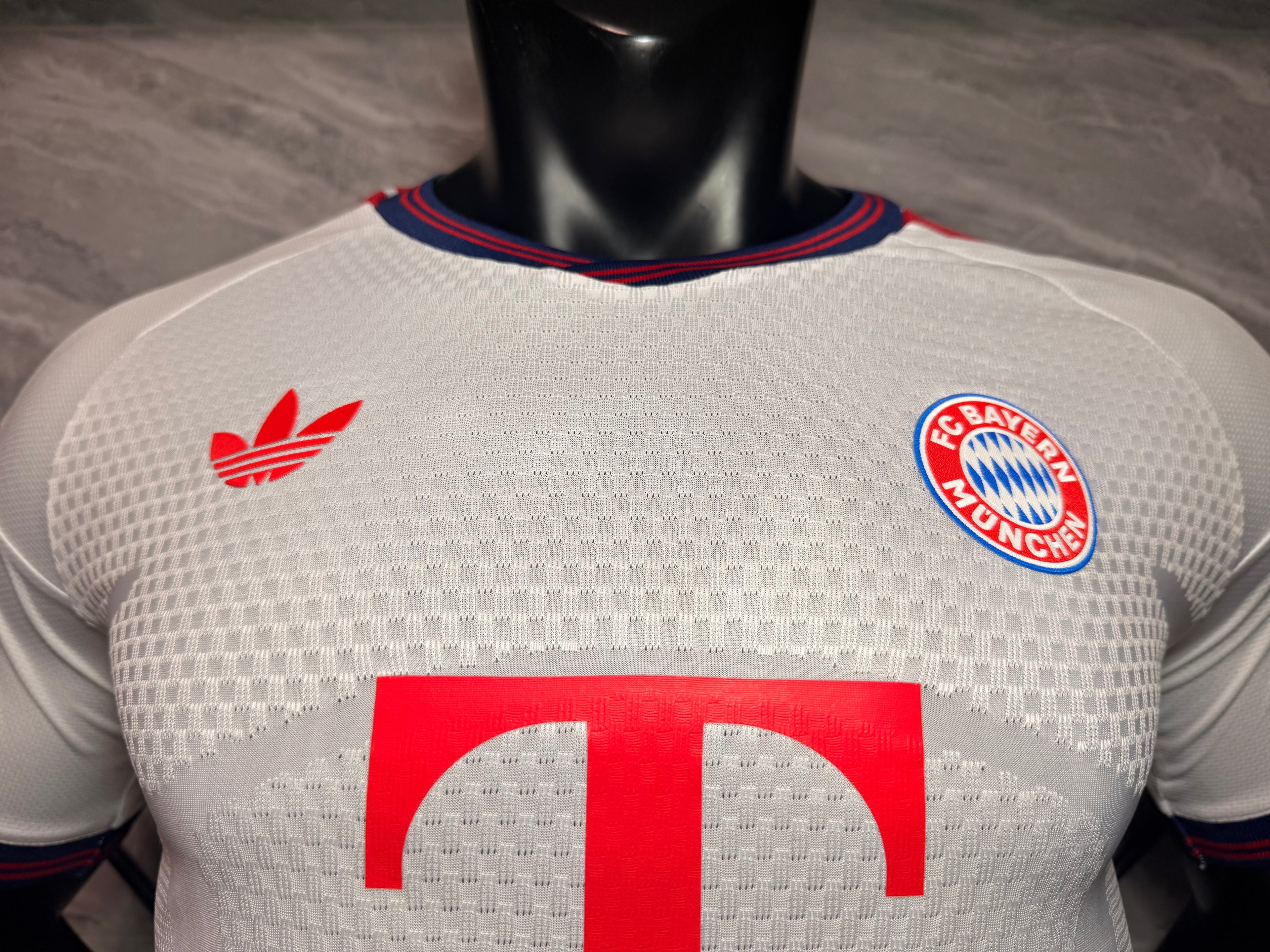 Bayern Munich 26-27 Visita