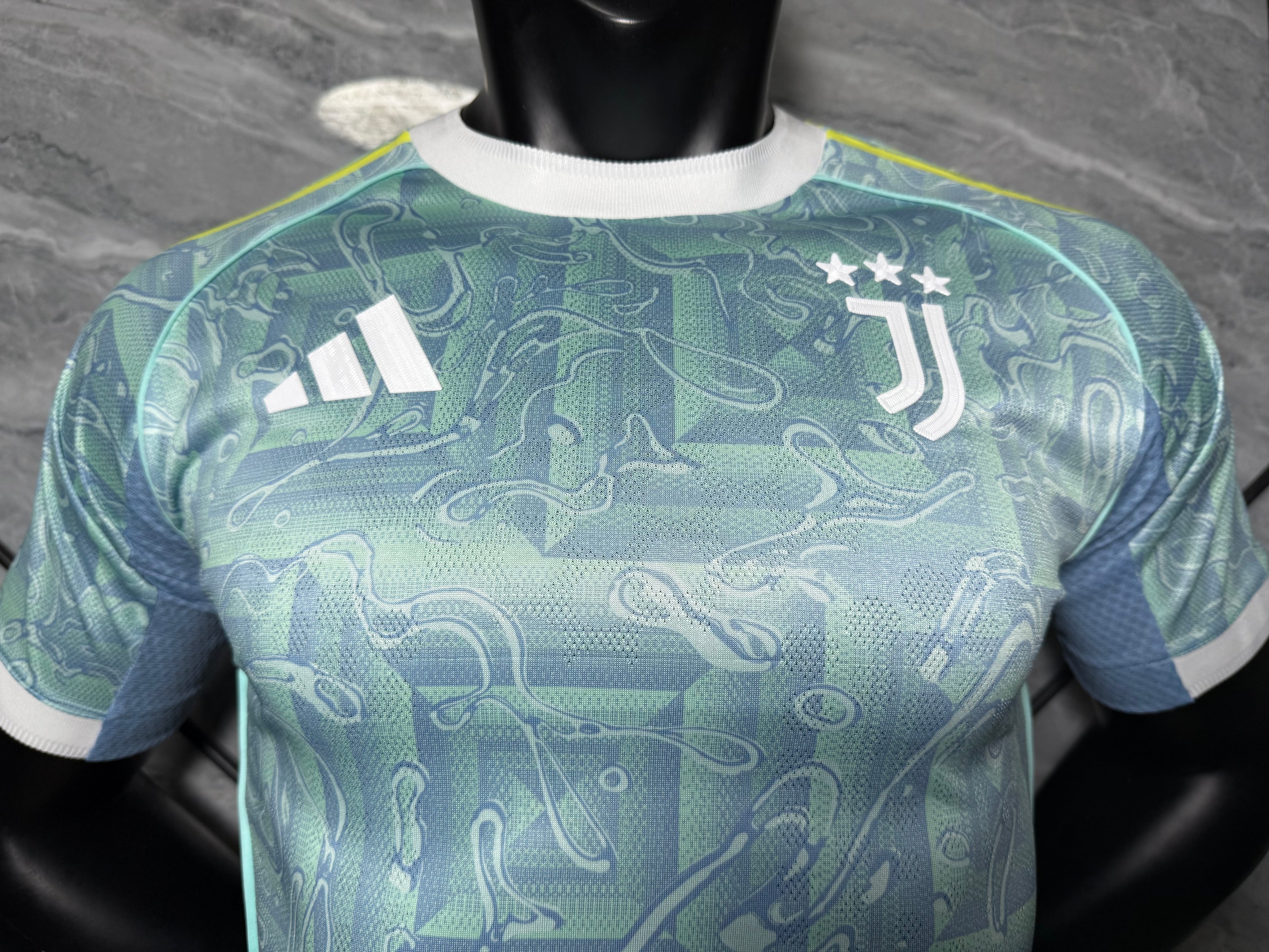 Juventus 26-27 Visita