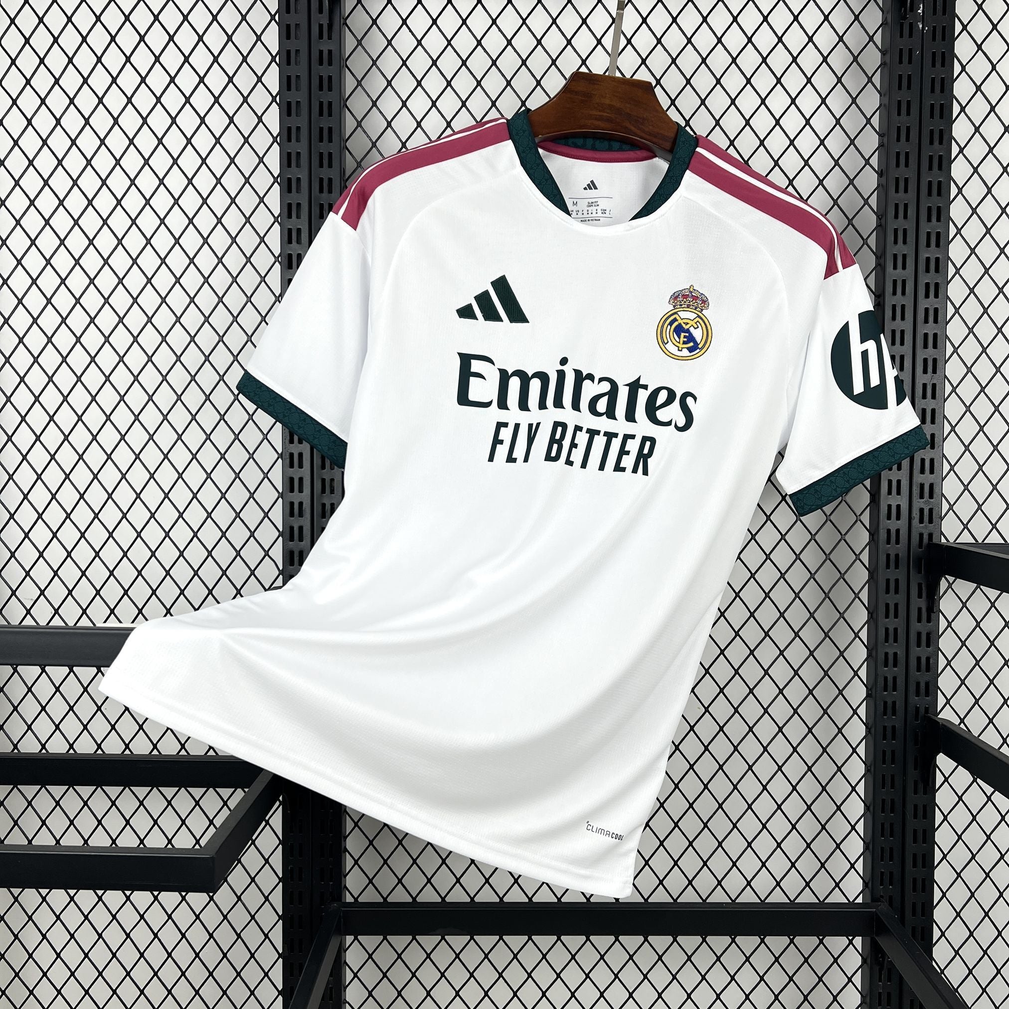 Real Madrid 2026-2027 Local